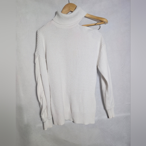 Venus Cold Shoulder M Women's White Turtleneck Sweater - Picture 1 of 5